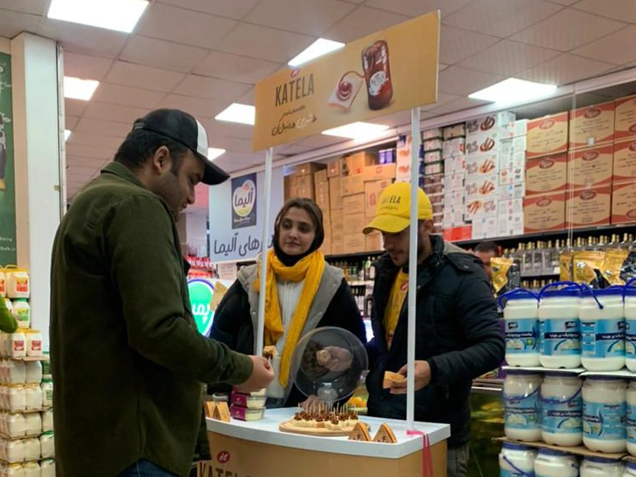 Kalleh Katela Sampling and Promotion